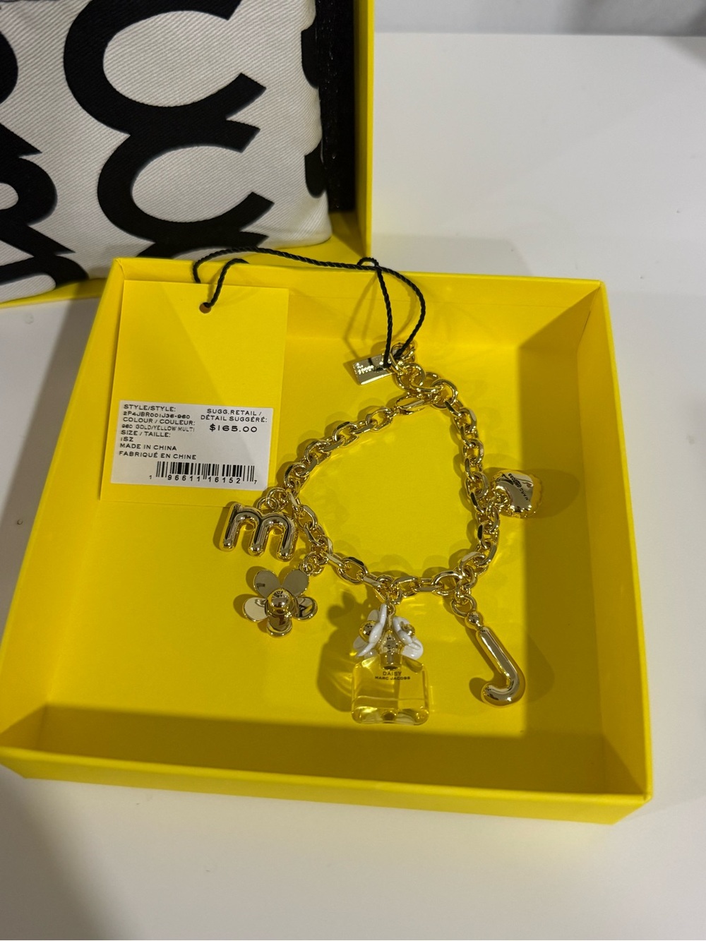 NWT Marc Jacobs Daisy Charm Bracelet - Gold